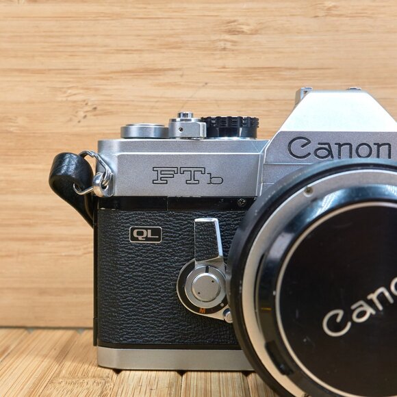 Vintage Canon Ftb QL 35mm Film Camera, with 50mm 1:1.8 FD Lens, Made in Japan - Picture 2 of 9